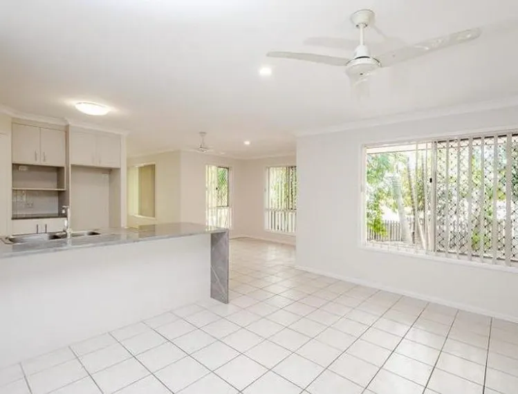 5 Kenneth Court, New Auckland, QLD, 4680 - Image 2