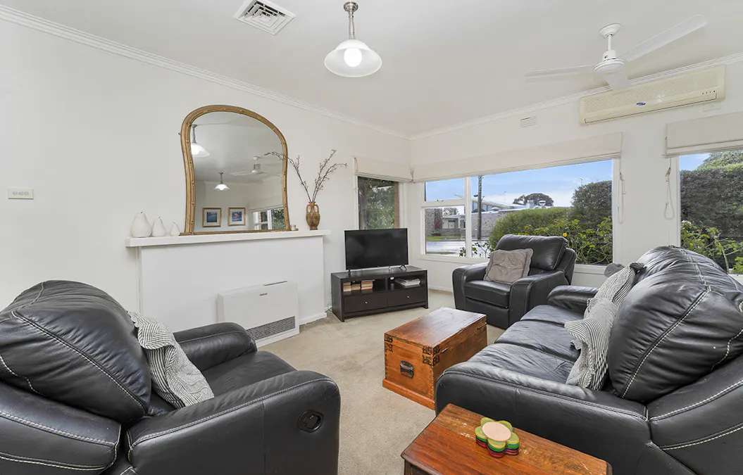 2 Milton Street, Hamilton, VIC, 3300 - Image 6
