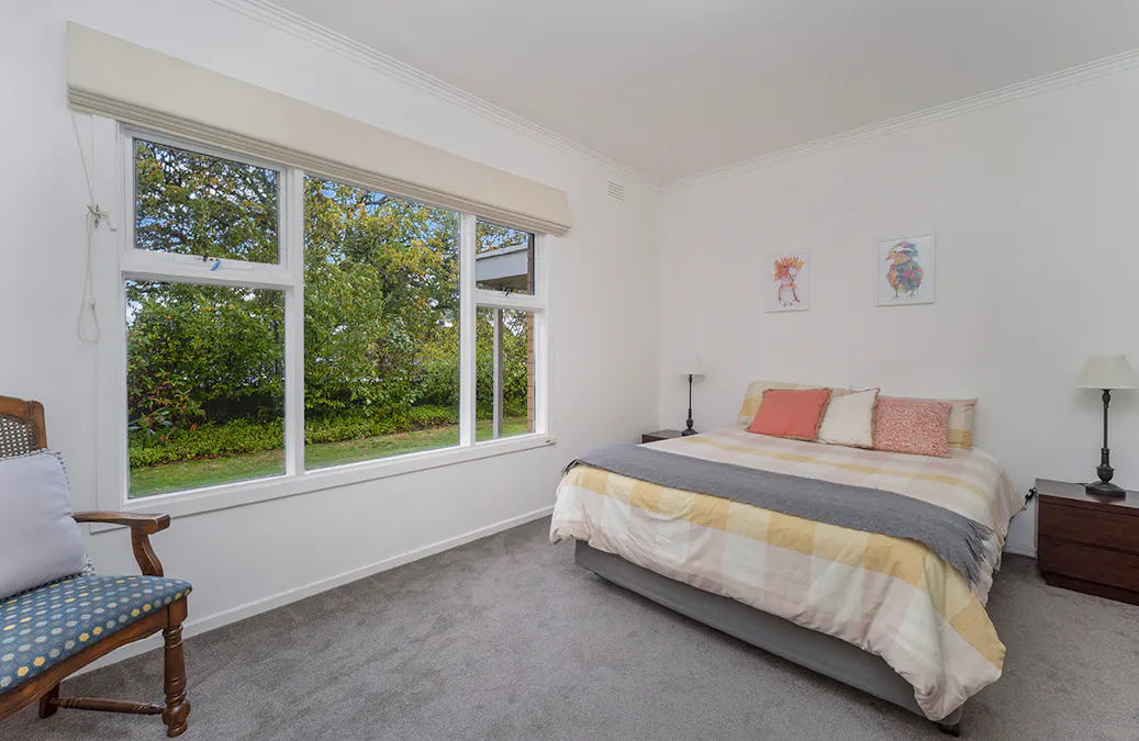2 Milton Street, Hamilton, VIC, 3300 - Image 9