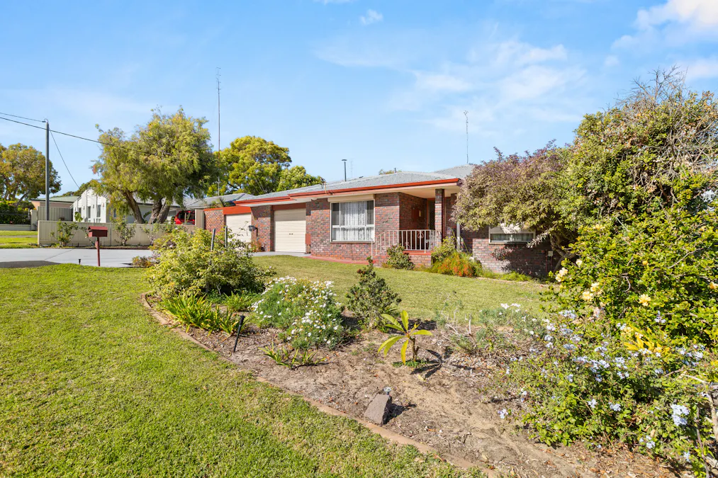 9 Argyle Avenue, Withers, WA, 6230 - Image 20