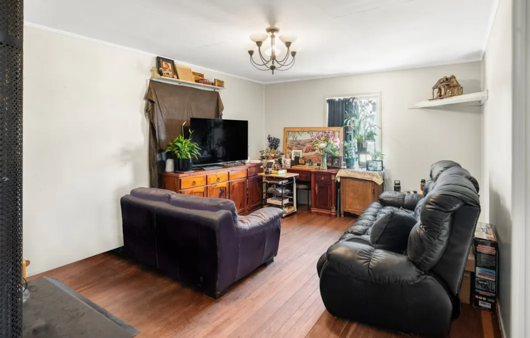 86 Stafford Street, Silkstone, QLD, 4304 - Image 3