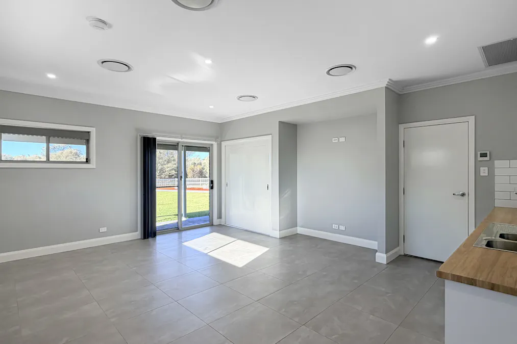 4 Annies Lane, Cobar, NSW, 2835 - Image 24