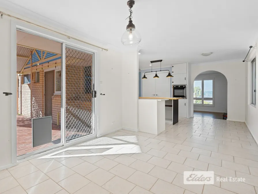 4 Hakea Crescent, South Bunbury, WA, 6230 - Image 4