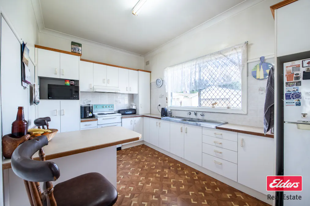 8 Trelanvean Street, Dubbo, NSW, 2830 - Image 4