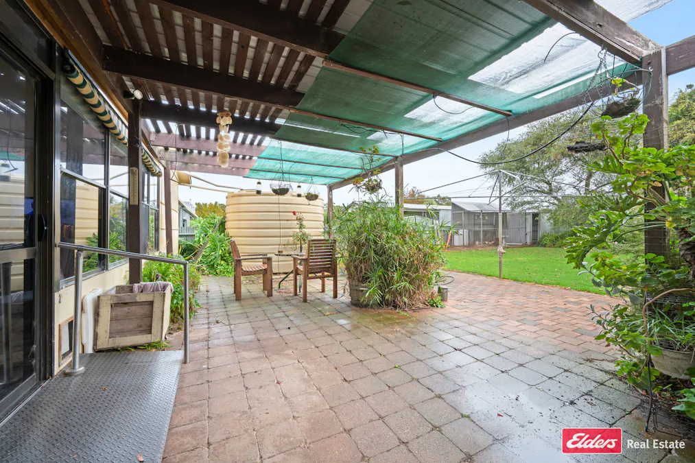 13 Watson Avenue, Lucindale, SA, 5272 - Image 12