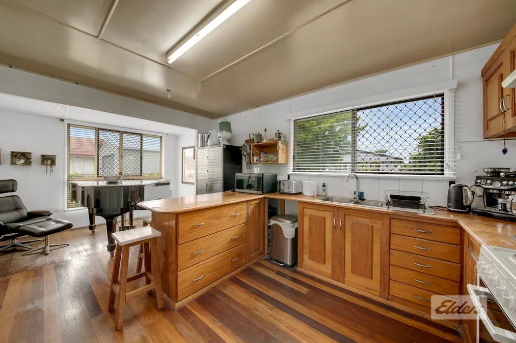 27 Moura Crescent, Barney Point, QLD, 4680 - Image 3