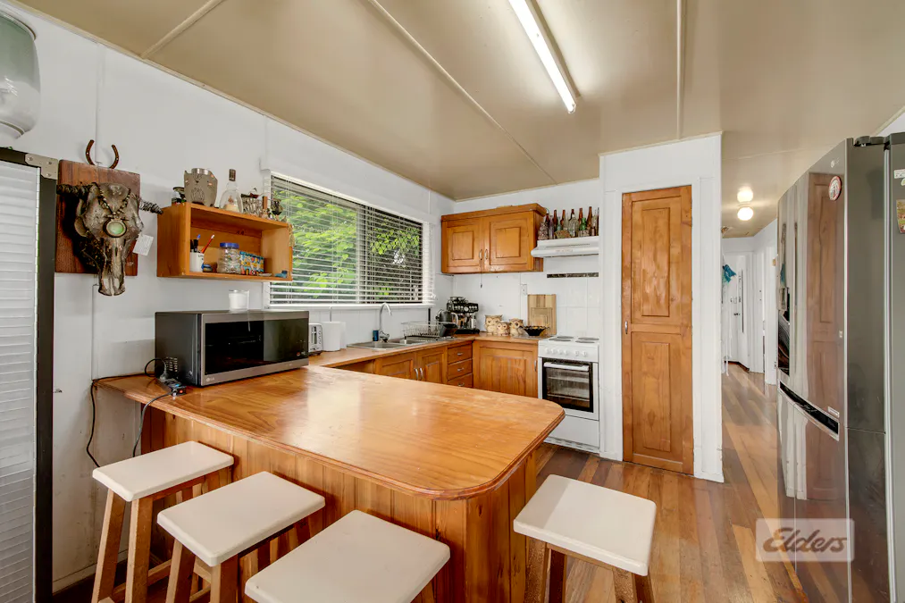 27 Moura Crescent, Barney Point, QLD, 4680 - Image 6