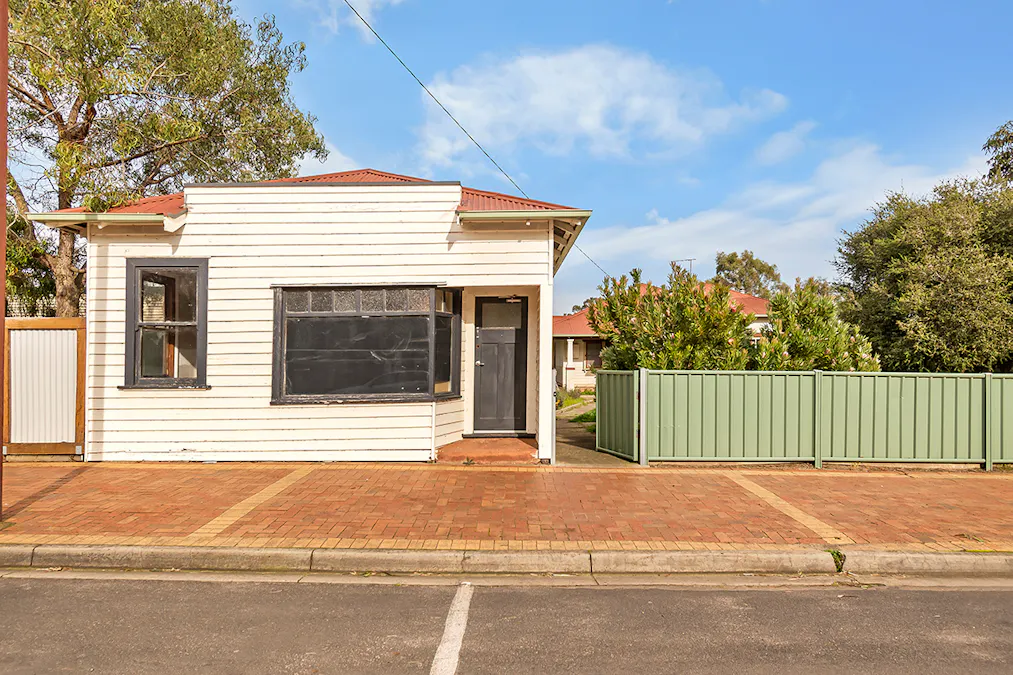 16 Glendinning Street, Balmoral, VIC, 3407 - Image 2