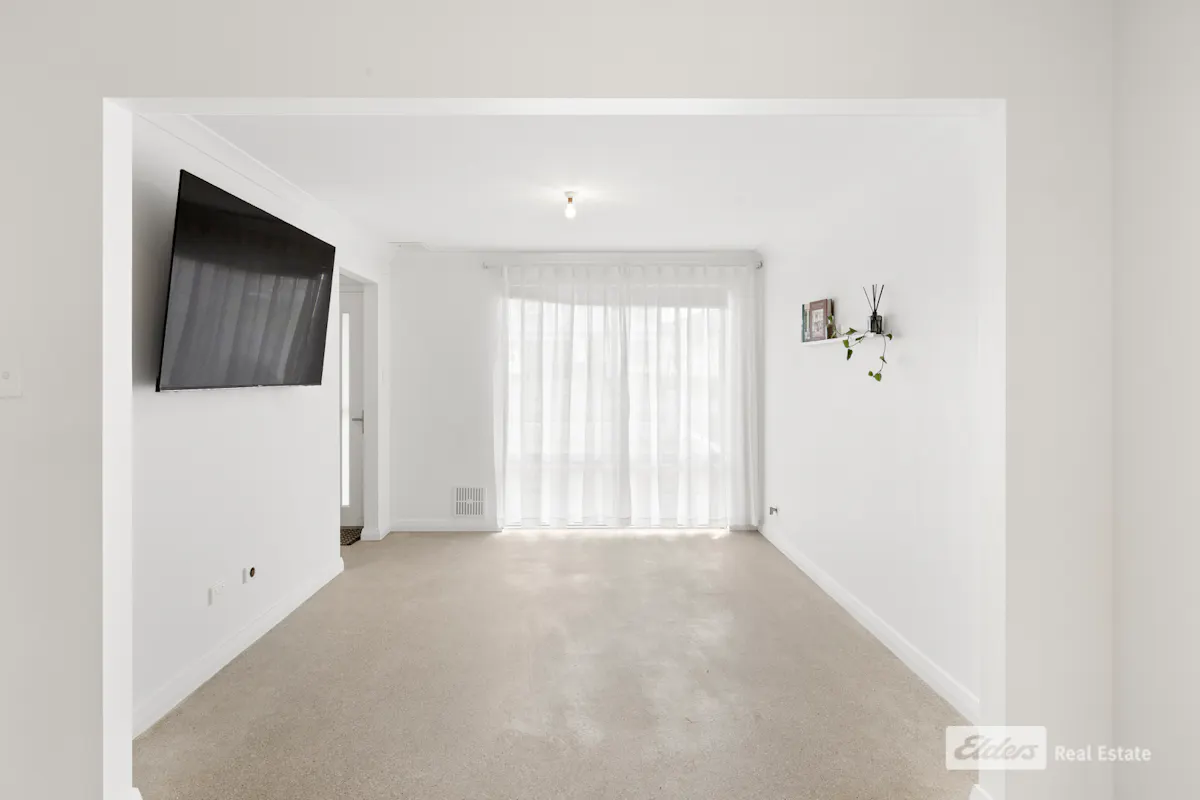 90 Radiata Drive — photo 6 of 30