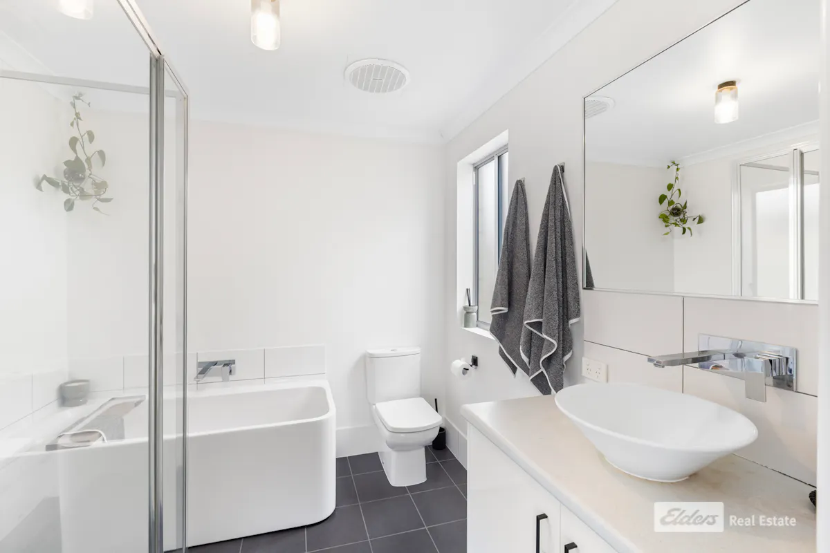 90 Radiata Drive — photo 15 of 30