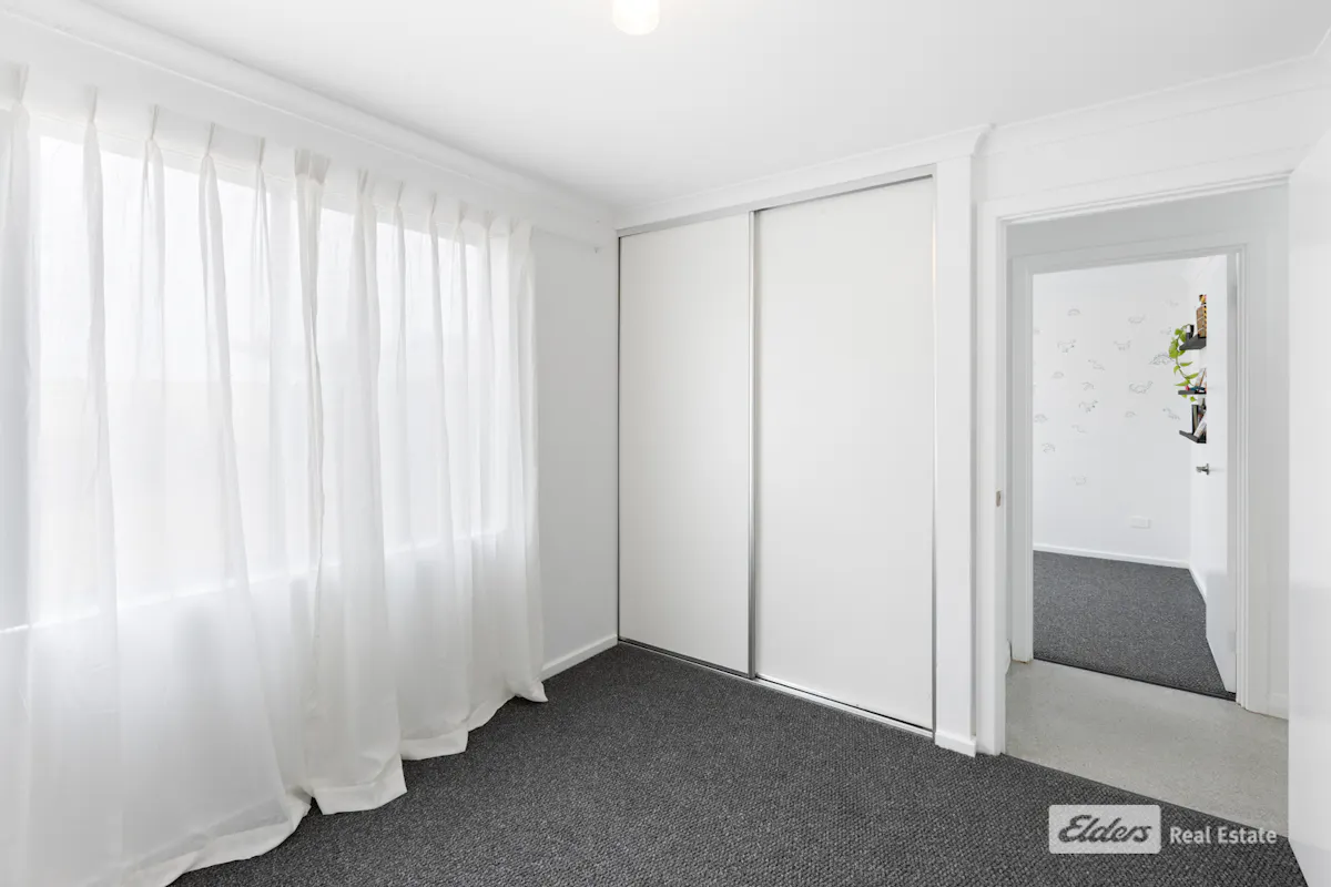 90 Radiata Drive — photo 21 of 30