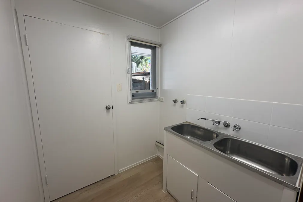 2 Oxley Street, South Gladstone, QLD, 4680 - Image 7