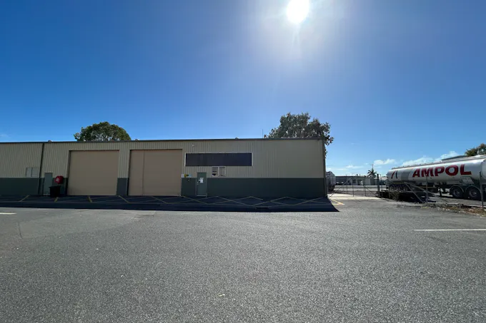 E/16-18 Chapple Street, Gladstone Central, QLD, 4680 - Image 1