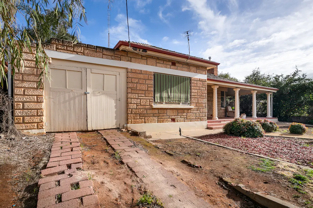 9 Merritt Avenue, Berri, SA, 5343 - Image 2