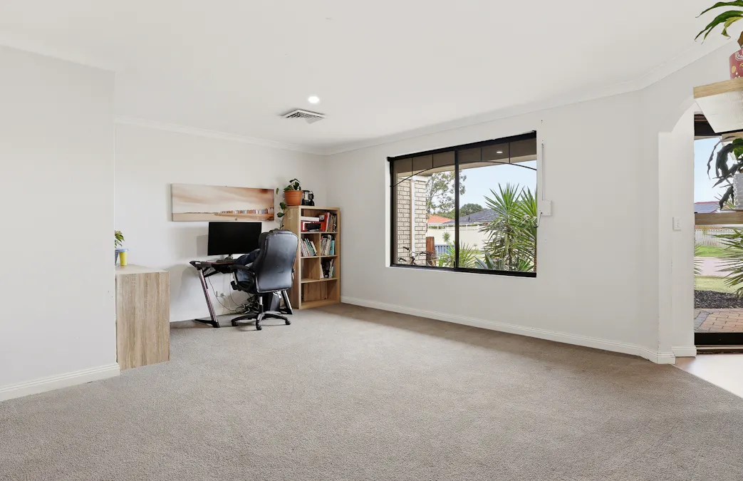 29 Eiffel Crescent, Port Kennedy, WA, 6172 - Image 12