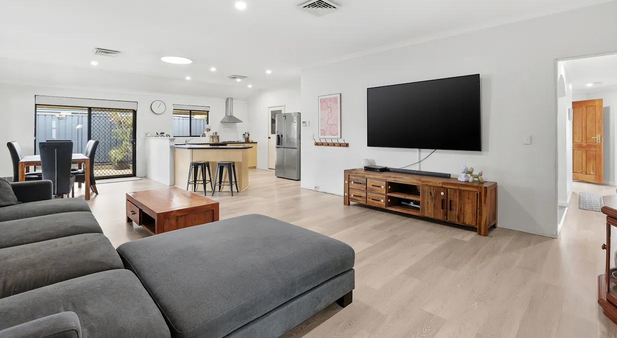 29 Eiffel Crescent, Port Kennedy, WA, 6172 - Image 10