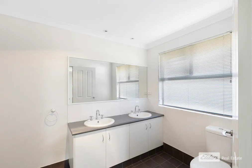 4 Spring Street, Little Grove, WA, 6330 - Image 13