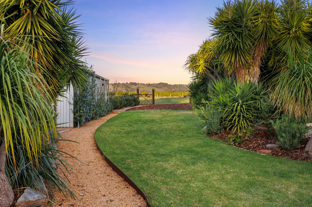 13 Barossa Valley Way, Tanunda, SA, 5352 - Image 2