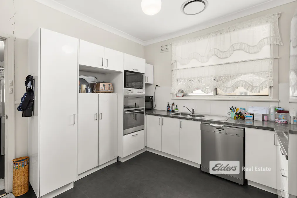 2 Bessell Crescent, Collie, WA, 6225 - Image 6