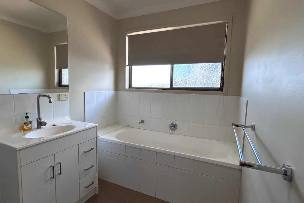 22 Diggers Drive, Dalby, QLD, 4405 - Image 7