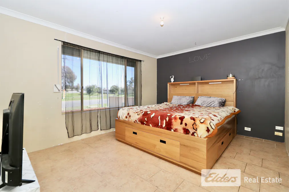 53 Lakemba Way, Waikiki, WA, 6169 - Image 15