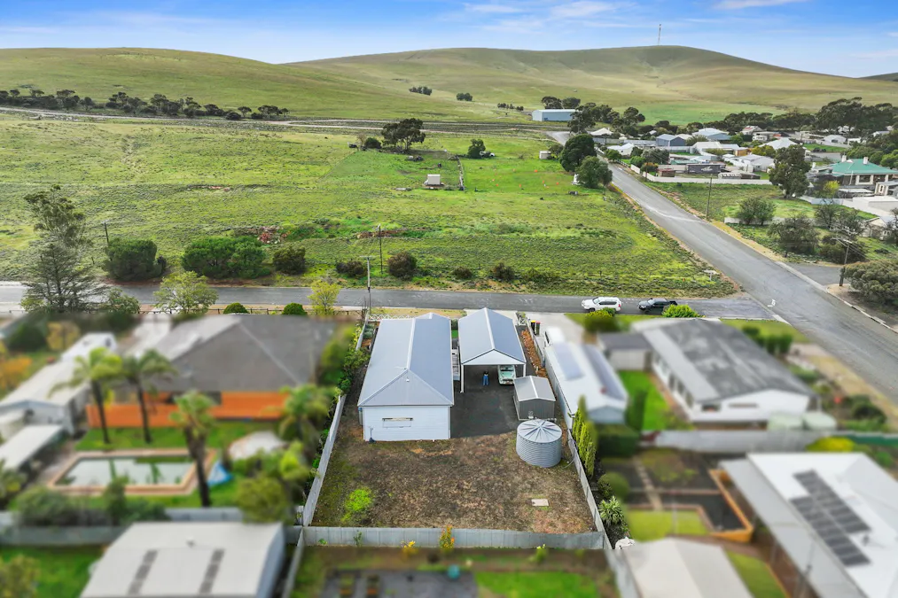 1 Essex Street, Burra, SA, 5417 - Image 24