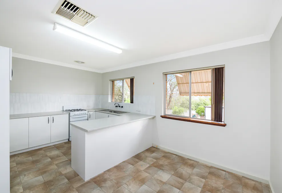 37 Goomalling Road, Northam, WA, 6401 - Image 8