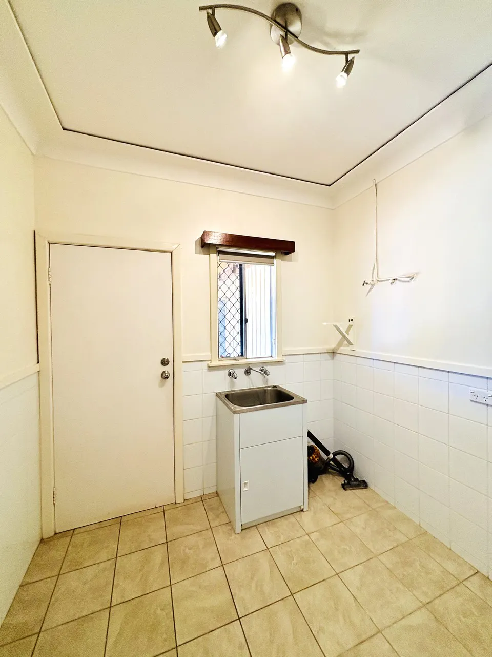 3 Kempton Way — photo 16 of 28