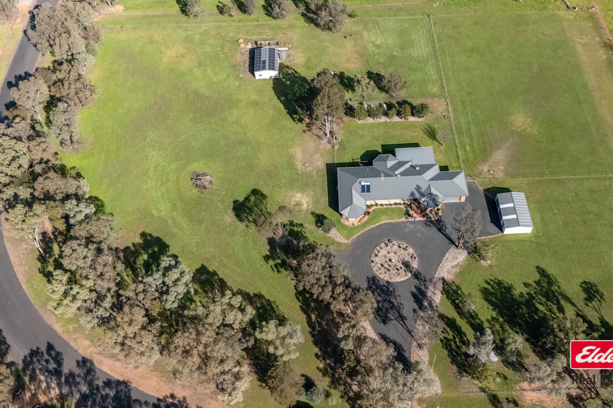 35R Debeaufort Drive — photo 2 of 20