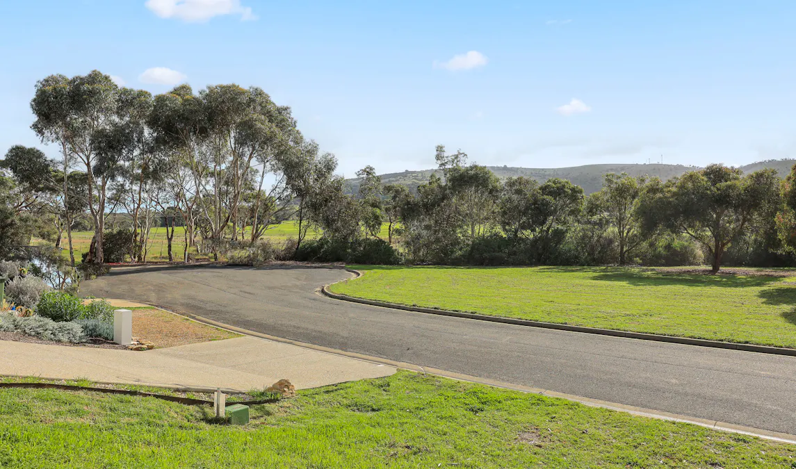 8 Kleinig Drive, Hayborough, SA, 5211 - Image 11