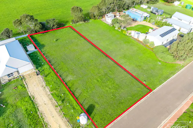 38 Seaview Close — photo from Elders Real Estate Normanville