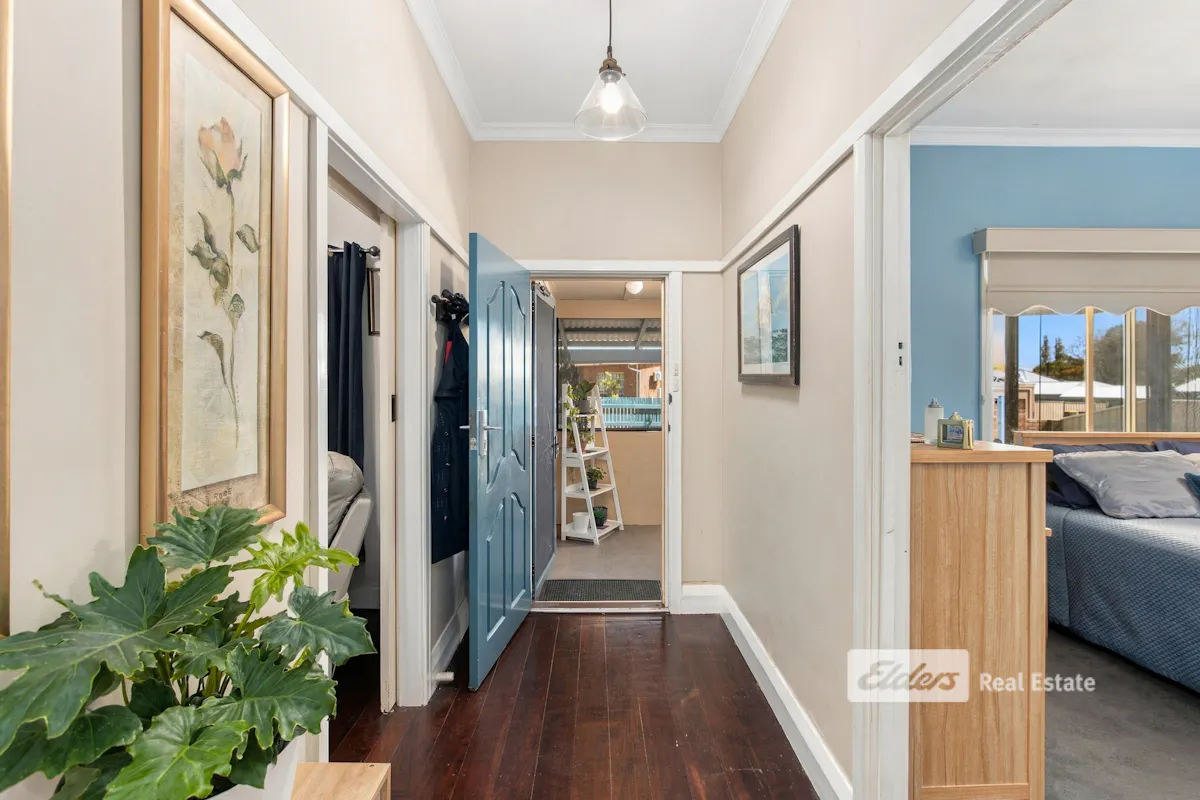 15 Ecclestone Street — photo 10 of 20
