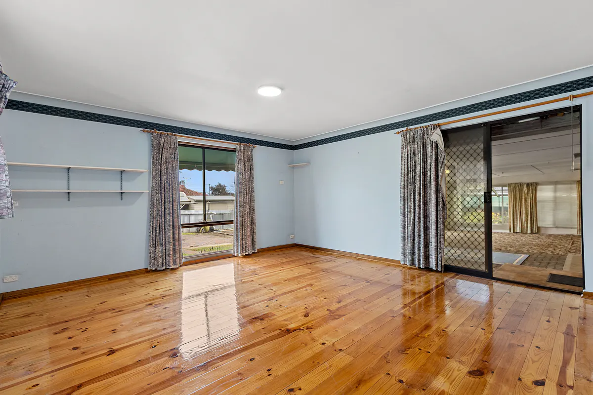 3 Lydia Avenue — photo 4 of 21