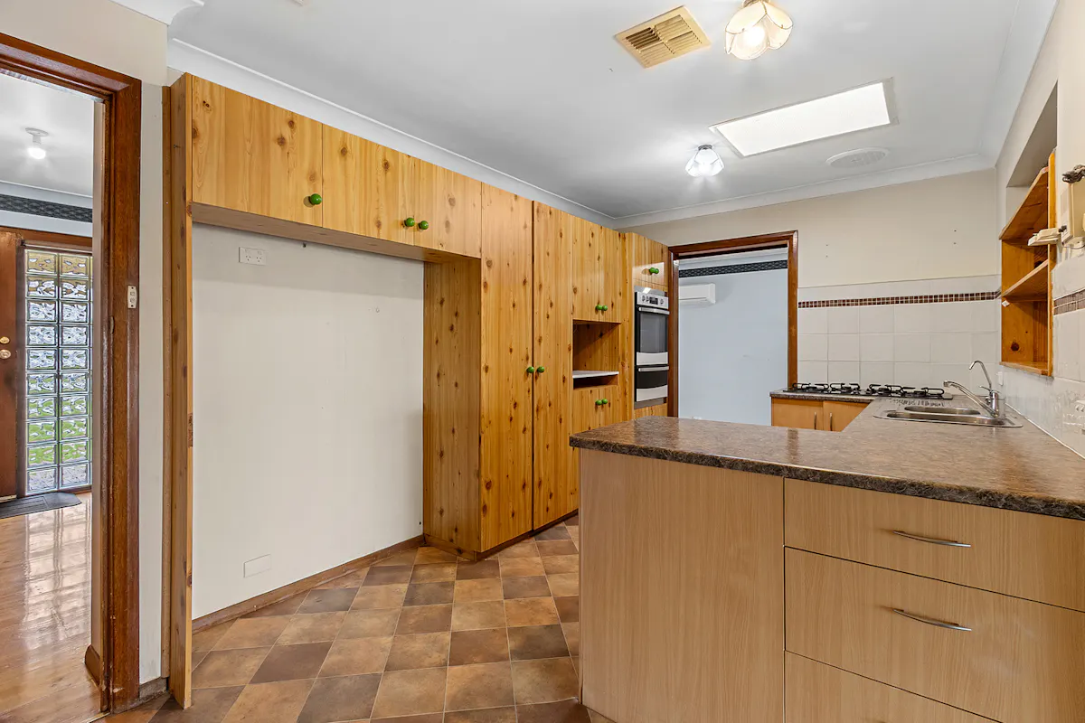 3 Lydia Avenue — photo 5 of 21
