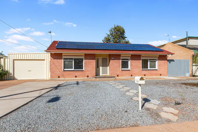 321 Jenkins Avenue, Whyalla Stuart, SA, 5608 - Image 1