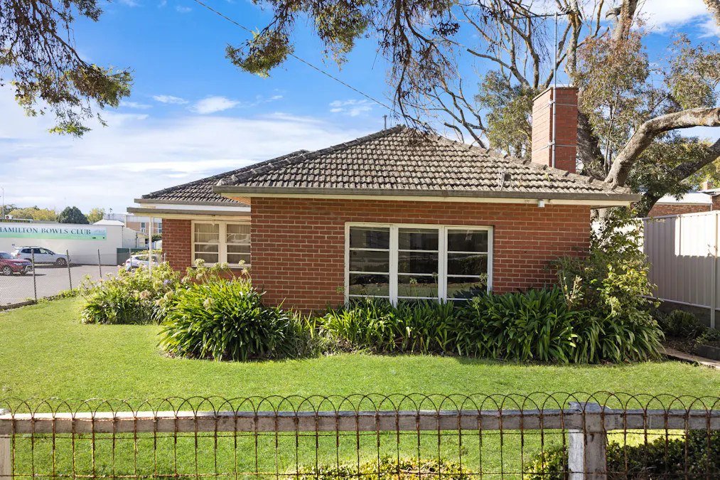 88 Kennedy Street, Hamilton, VIC, 3300 - Image 11