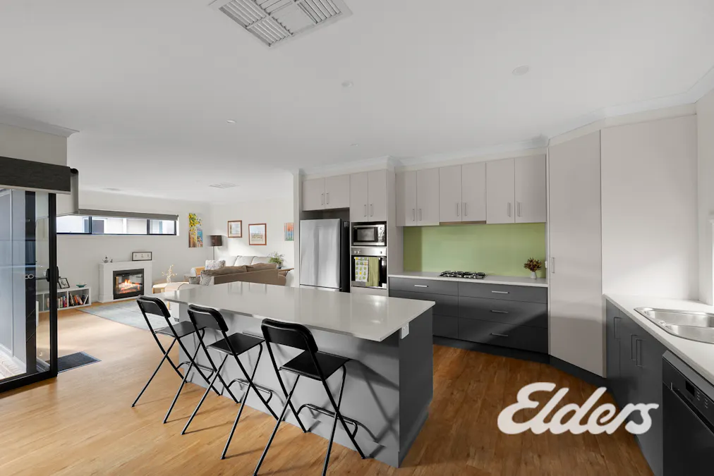 15 Charter Way, Yarrawonga, VIC, 3730 - Image 3