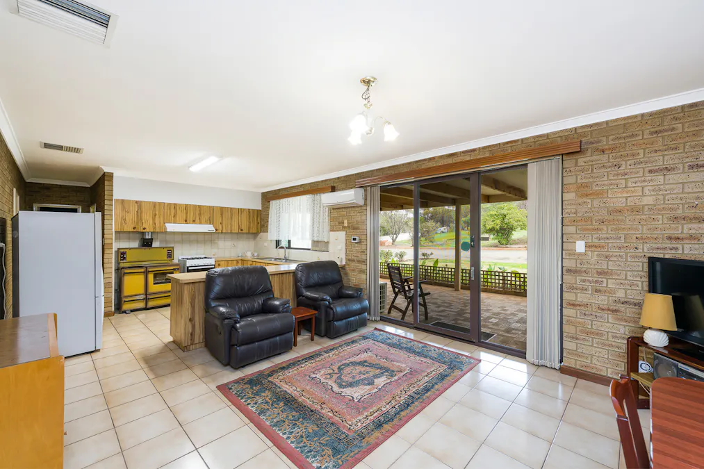12 Purkiss Drive, Northam, WA, 6401 - Image 10