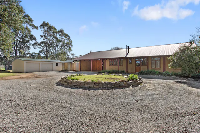 86 St George Terrace — photo from Elders Real Estate Clare Valley and Balaklava