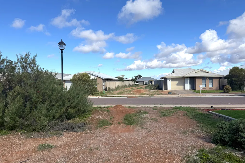 8 Bohlin Street, Whyalla Jenkins, SA, 5609 - Image 4