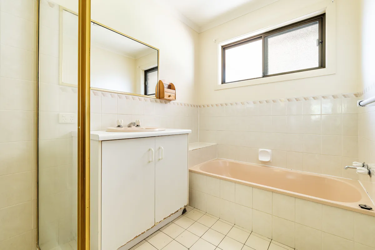 11 Simpson Avenue — photo 8 of 16
