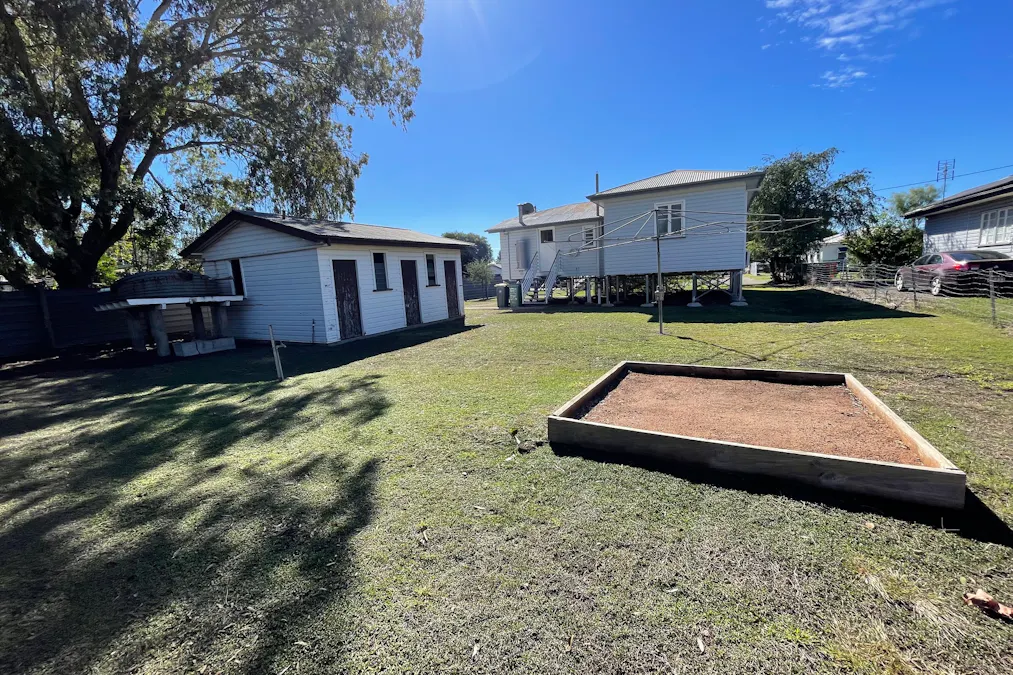 2 Drury Street, Dalby, QLD, 4405 - Image 8