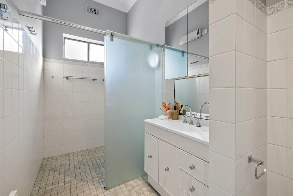 13 Elizabeth Street, Kingsgrove, NSW, 2208 - Image 3