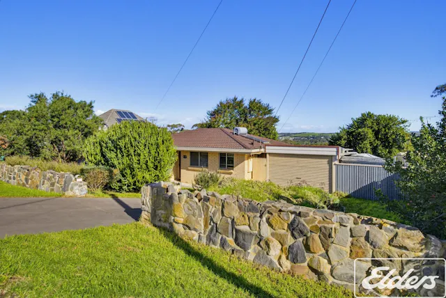 15 Greenhills Road — photo from Elders Real Estate Victor Harbor