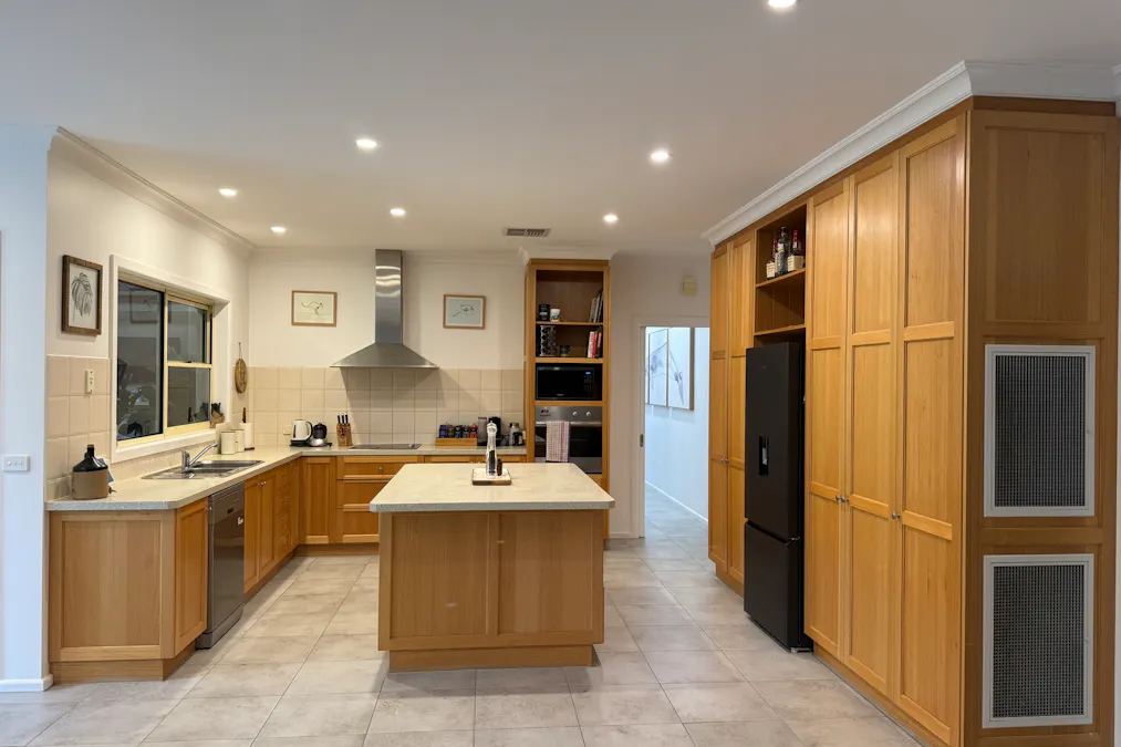 456 Poictiers Street, Deniliquin, NSW, 2710 - Image 2