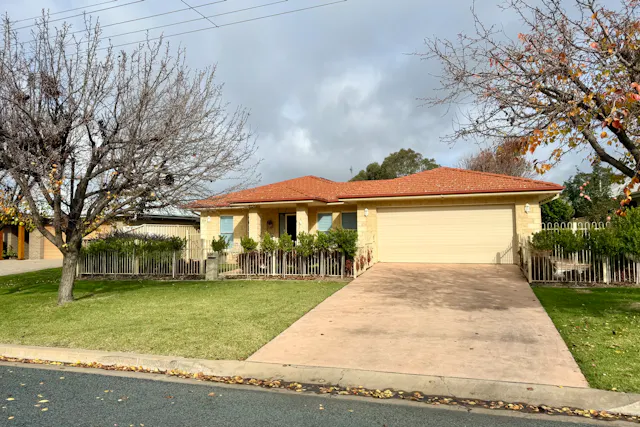 456 Poictiers Street — photo from Elders Rural Real Estate Deniliquin