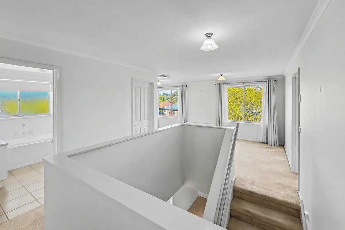 23 Somerset Crescent — photo 12 of 28