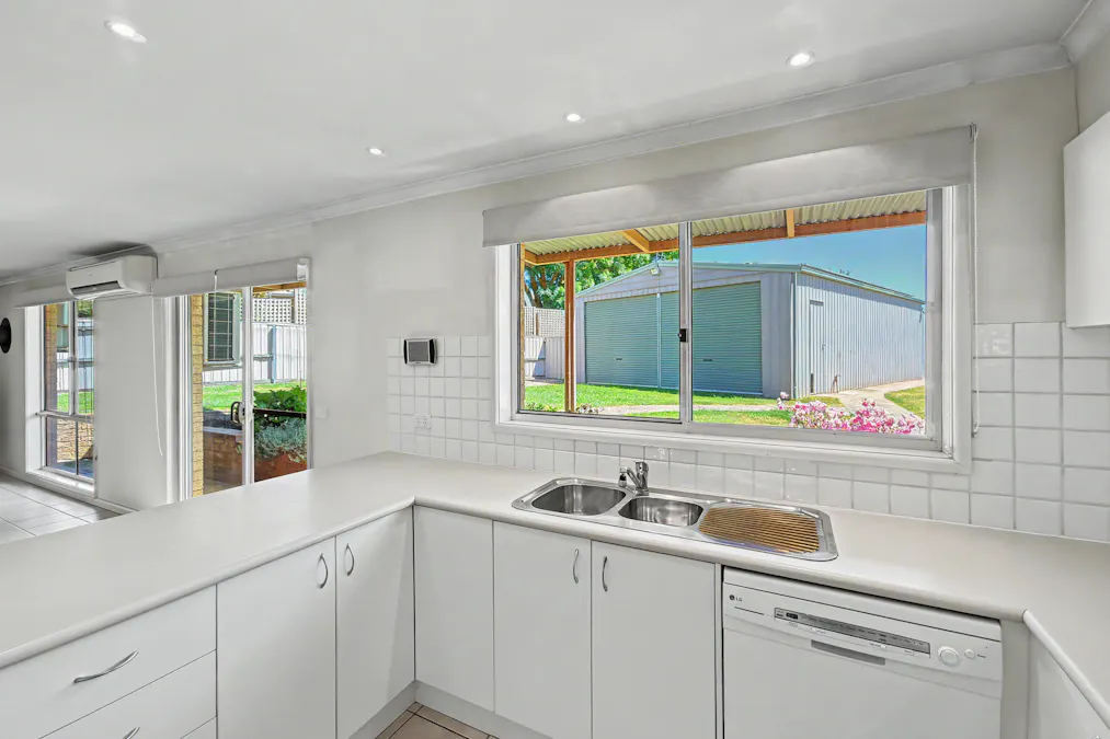 23 Somerset Crescent, Mansfield, VIC, 3722 - Image 11