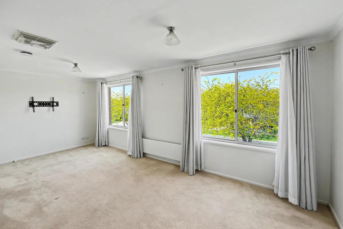 23 Somerset Crescent — photo 14 of 28