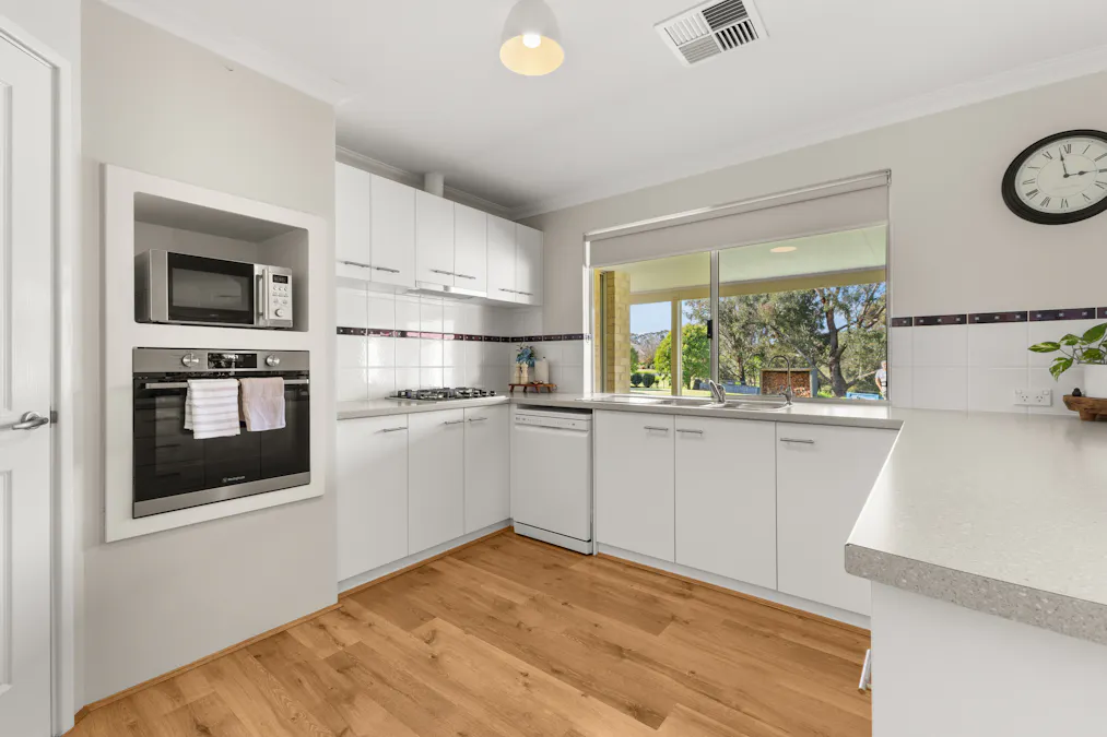 29 Shier Rise, Burekup, WA, 6227 - Image 6
